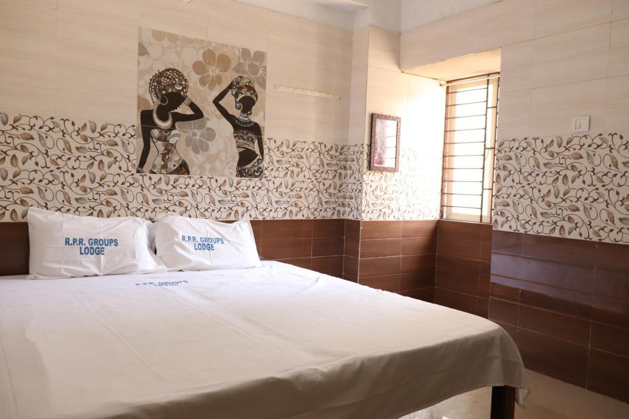 Annaiyin Hotel King Palace Velanganni Bagian luar foto